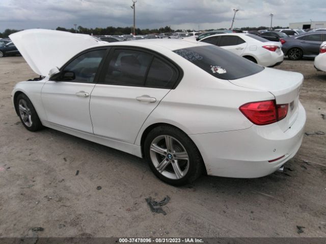 WBA3B1G59ENT00724 BMW 3 Series 320i