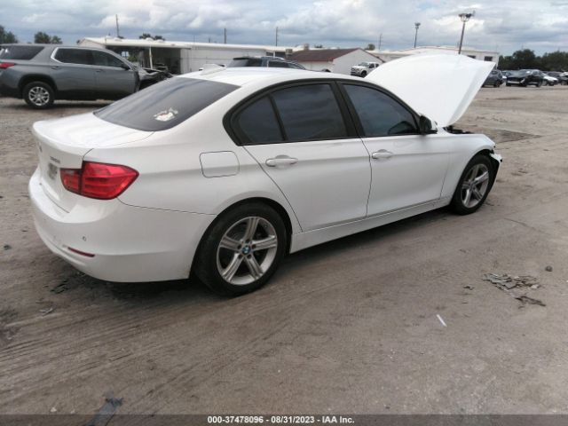 WBA3B1G59ENT00724 BMW 3 Series 320i