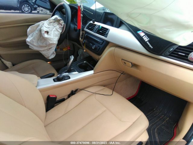 WBA3B1G59ENT00724 BMW 3 Series 320i