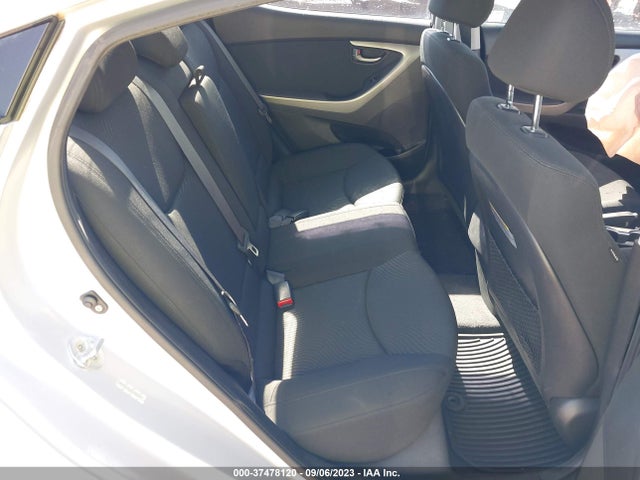 2015 HYUNDAI ELANTRA SE VIN: KMHDH4AE5FU286243