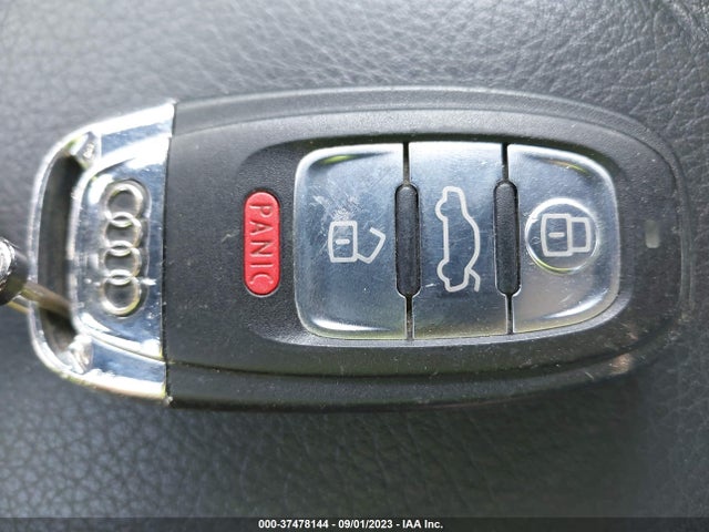 WAUHFAFL3GN000786 Audi A4 Premium Plus