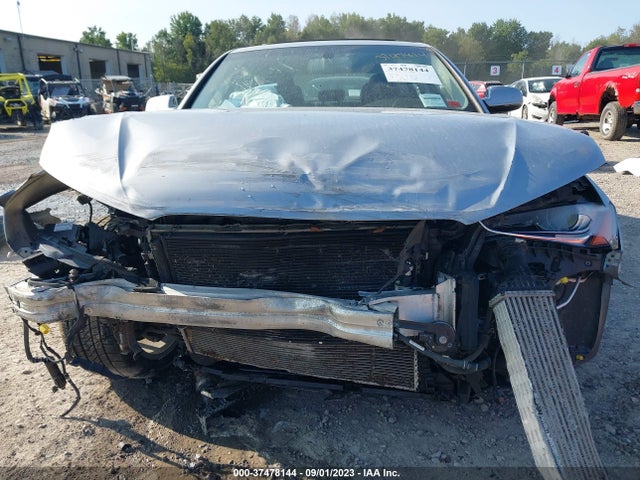 WAUHFAFL3GN000786 Audi A4 Premium Plus