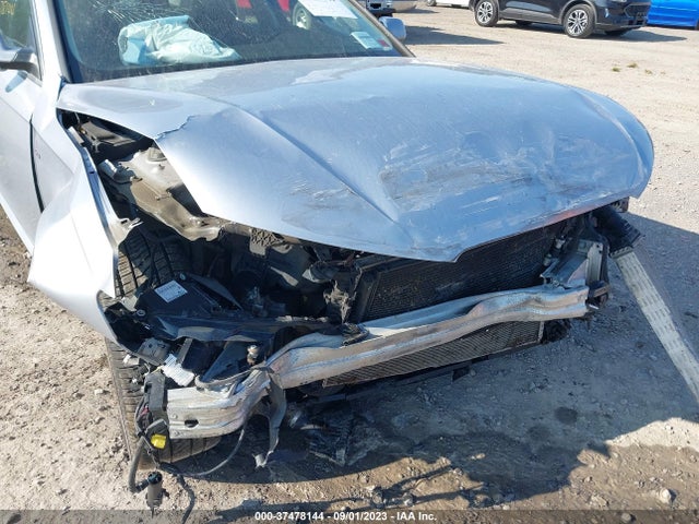 WAUHFAFL3GN000786 Audi A4 Premium Plus