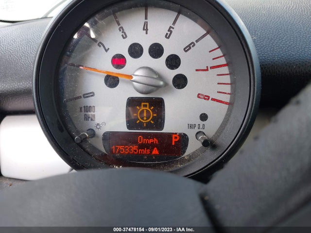 2012 MINI COOPER CLUBMAN WMWZF3C58CT489293 Photo 6