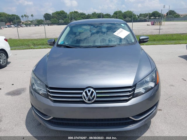 1VWAP7A36EC003070 Volkswagen PASSAT S