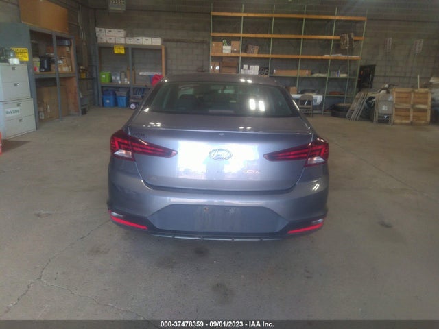 Hyundai ELANTRA SE 2019 5NPD74LFXKH450085 Image 15