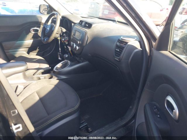KNDJP3A55F7229995 KIA SOUL +