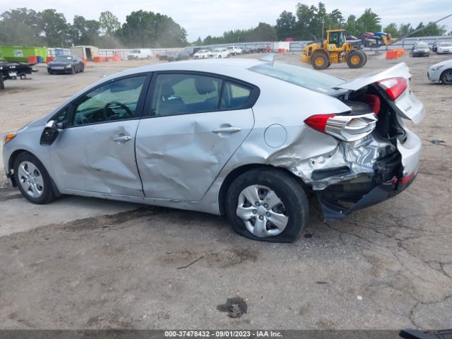 KNAFK4A68G5484590 KIA FORTE LX
