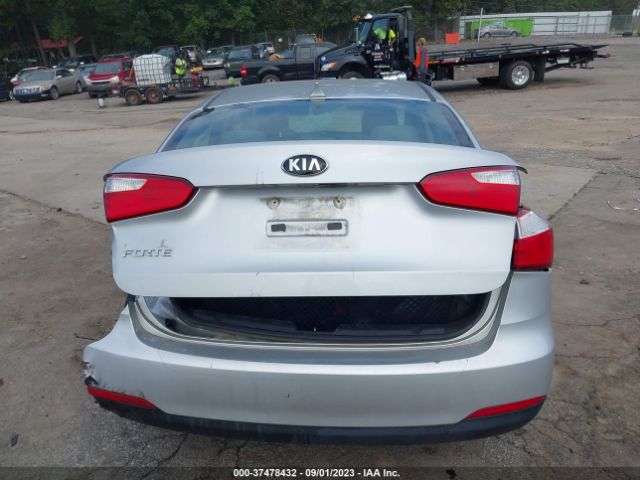 KNAFK4A68G5484590 KIA FORTE LX