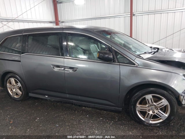 2011 HONDA ODYSSEY TOURING VIN: 5FNRL5H9XBB020176