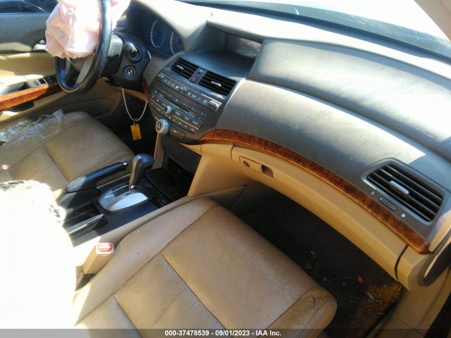 2009 HONDA ACCORD SDN EX-L VIN: 1HGCP26809A132881