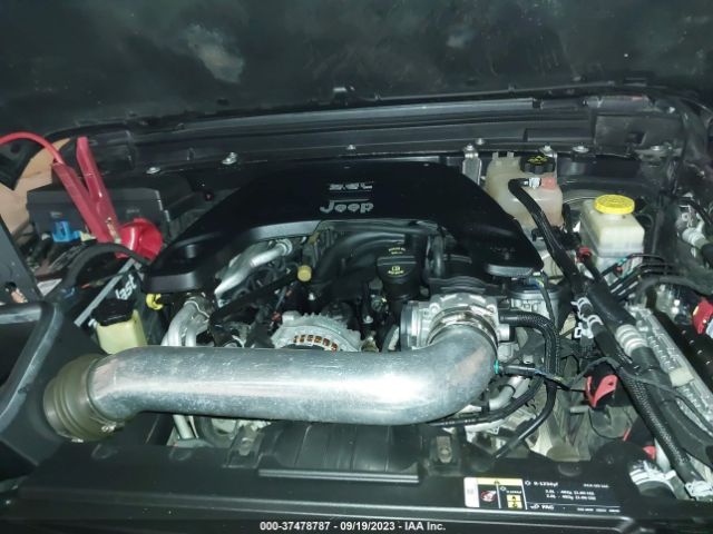 1C4HJXDG2JW110370 Jeep Wrangler Unlimited Sport S