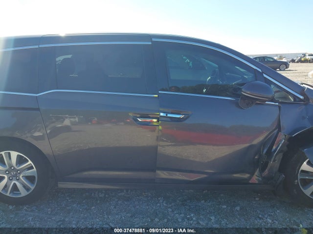 Honda Odyssey Touring 2015 5FNRL5H9XFB002718 Image 13