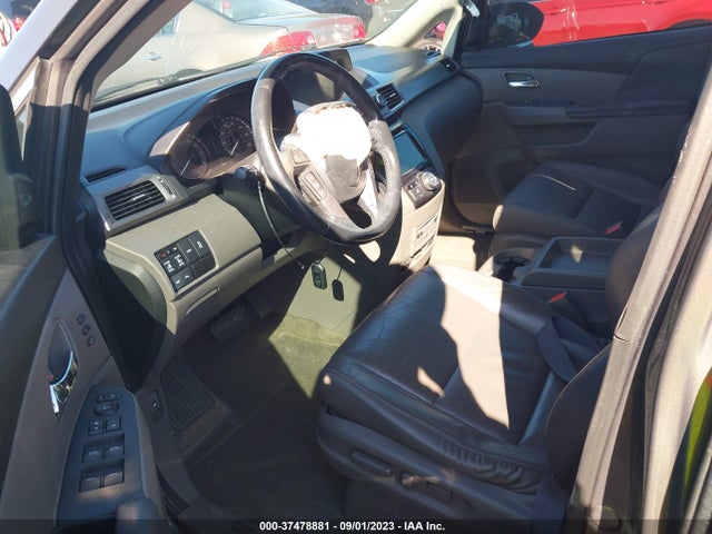 Honda Odyssey Touring 2015 5FNRL5H9XFB002718 Image 5