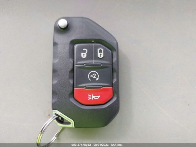 1C4HJXDG5JW272901 Jeep Wrangler Unlimited Sport S