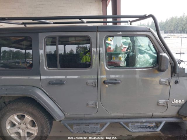 1C4HJXDG5JW272901 Jeep Wrangler Unlimited Sport S