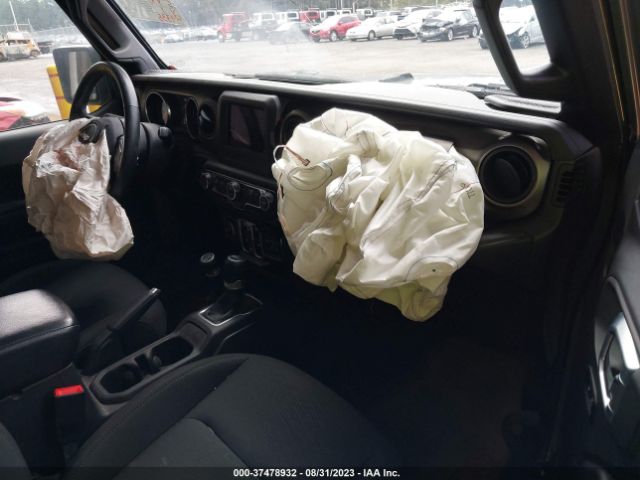 1C4HJXDG5JW272901 Jeep Wrangler Unlimited Sport S