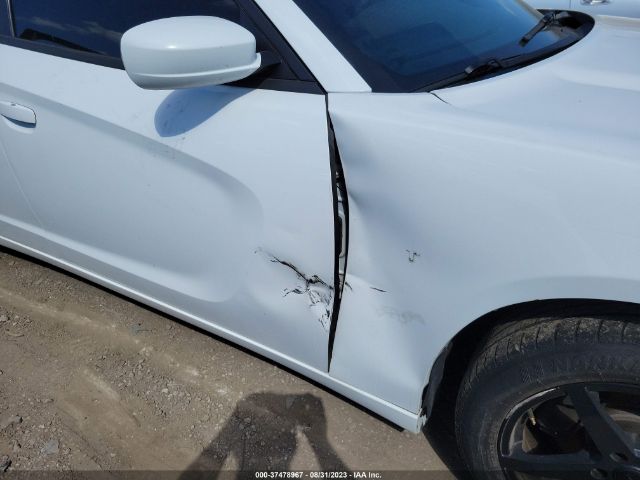 2C3CDXHG7FH765341 Dodge Charger Sxt