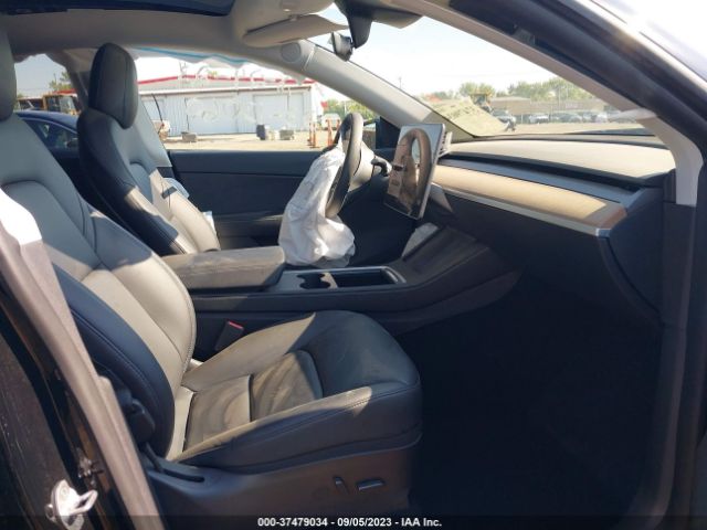 5YJYGDEE2MF186285 Tesla Model Y Long Range