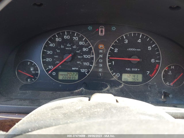 2003 SUBARU LEGACY WAGON OUTBACK VIN: 4S3BH665137647381