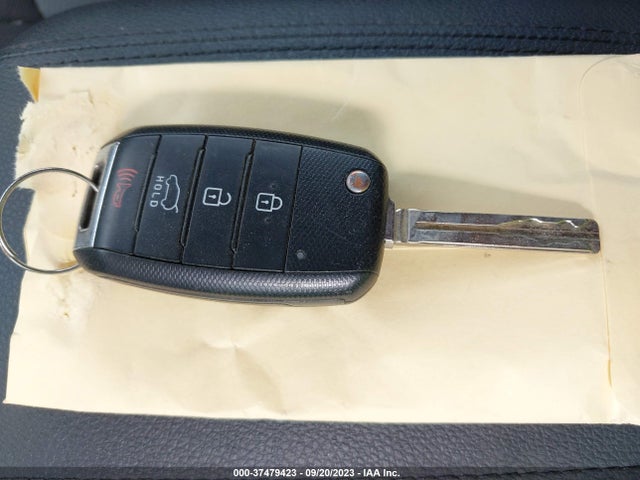 KIA Sportage Lx 2016 KNDPB3AC1G7800570 Image 3