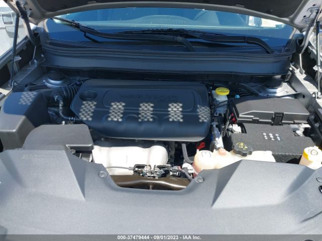 1C4PJLCB9KD416375 Jeep Cherokee Latitude