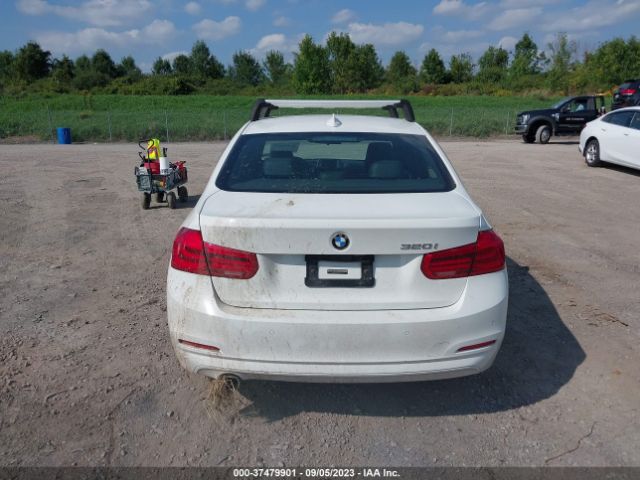WBA8E1G56GNT72464 BMW 3 Series 320i