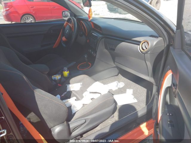 JTKJF5C79FJ005900 Scion TC