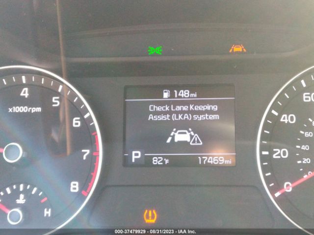 3KPF24AD9ME329807 KIA Forte Lxs