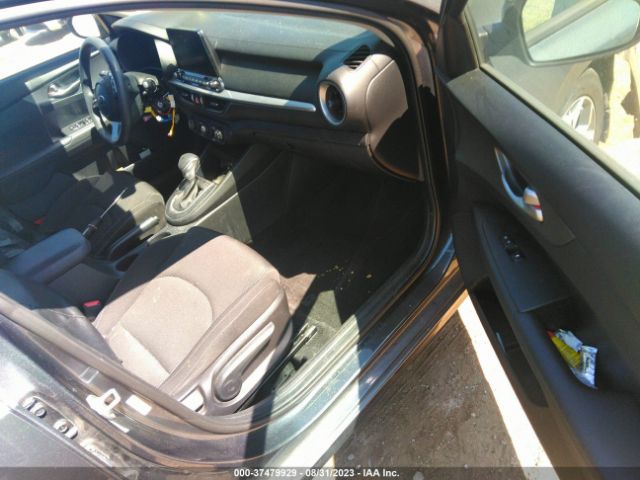 3KPF24AD9ME329807 KIA Forte Lxs