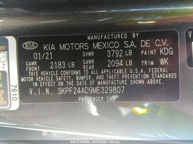 3KPF24AD9ME329807 KIA Forte Lxs