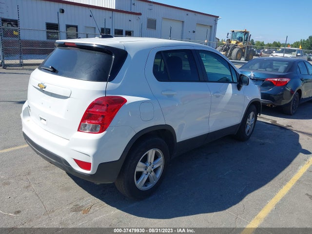 Chevrolet TRAX LS 2022 KL7CJKSM2NB538293 Image 4