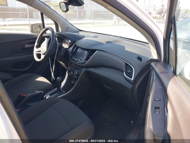 Chevrolet TRAX LS 2022 KL7CJKSM2NB538293 Image 5