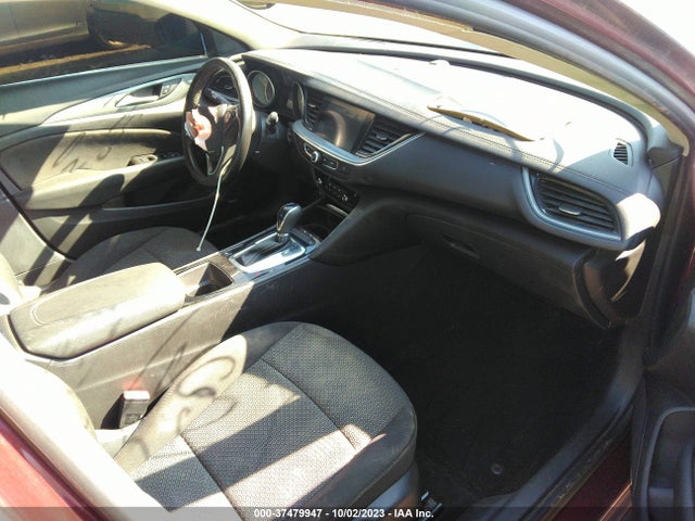 Buick Regal Sportback Preferred 2018 W04GL6SX7J1045722 Image 5