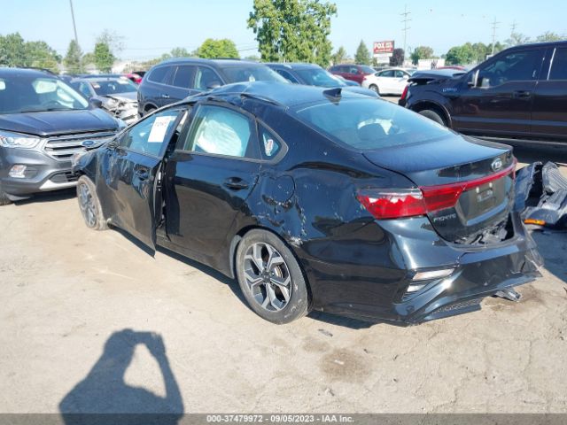 3KPF24AD8LE155646 KIA Forte Lxs