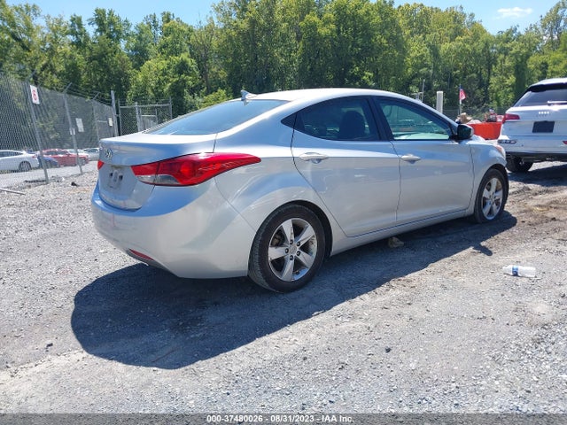 2013 HYUNDAI ELANTRA 5NPDH4AE8DH184625 Photo 3