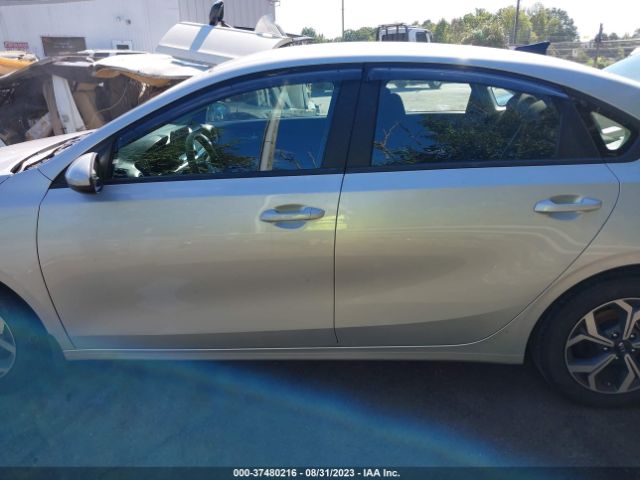 3KPF24AD3ME330581 KIA Forte Lxs
