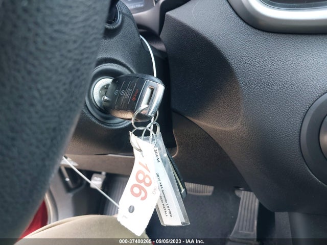 KIA SORENTO LX 2016 5XYPG4A39GG009052 Image 3