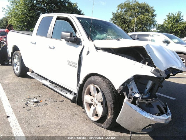 RAM 1500 Big Horn 2015 1C6RR6GGXFS623780 zdjęcie główne