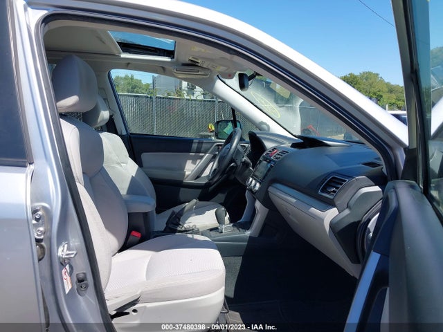 JF2SJAFC2GH560404 Subaru Forester 2.5i Premium