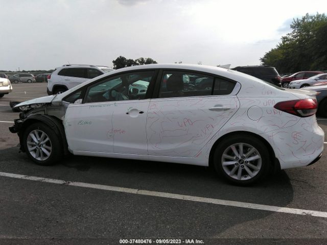 3KPFL4A73HE031704 KIA FORTE S
