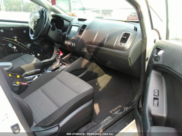 3KPFL4A73HE031704 KIA FORTE S