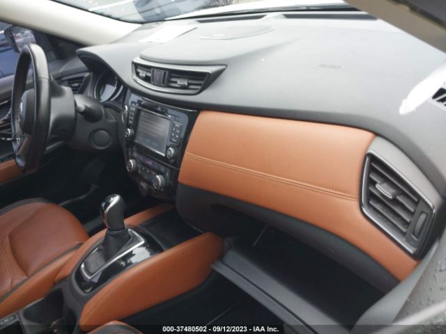 JN8AT2MT7HW380592 Nissan Rogue Sl