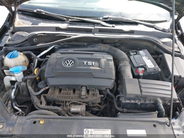 3VWD17AJ0FM314572 Volkswagen Jetta Sedan 1.8t Se W/connectivity