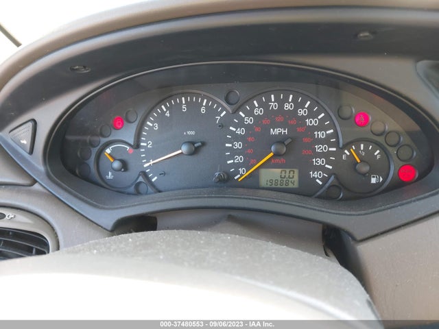 2000 FORD FOCUS SE VIN: 1FAFP3439YW400438