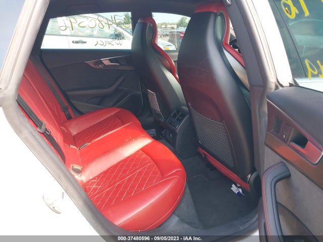 WAUB4CF5XJA086329 Audi S5 Sportback Premium Plus