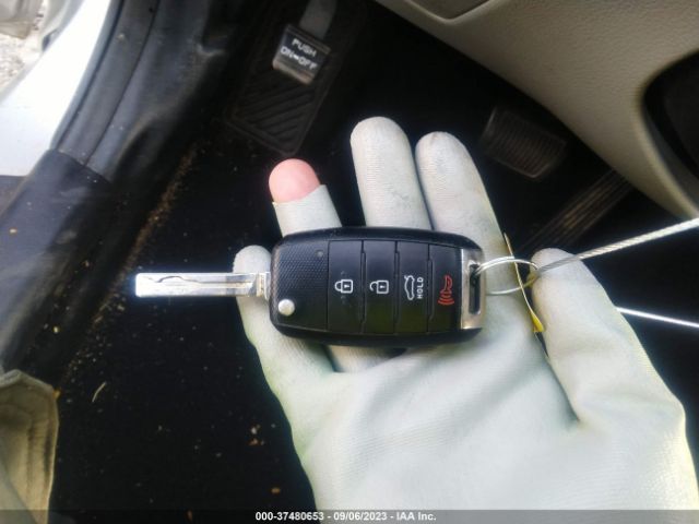 5XXGM4A75EG299237 KIA Optima Lx
