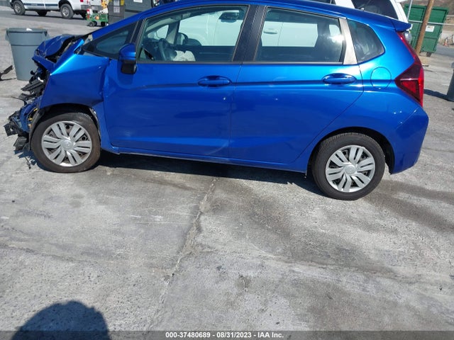 Honda FIT LX 2015 3HGGK5H50FM709461 Image 15
