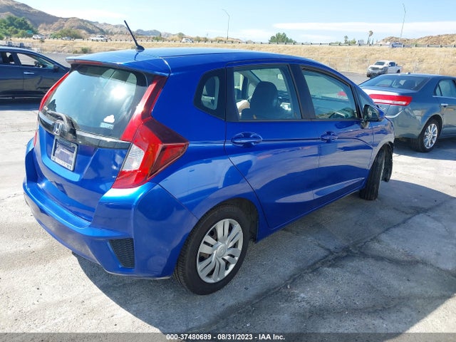 Honda FIT LX 2015 3HGGK5H50FM709461 Image 4