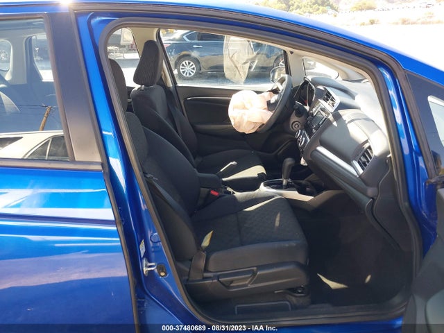 Honda FIT LX 2015 3HGGK5H50FM709461 Image 5